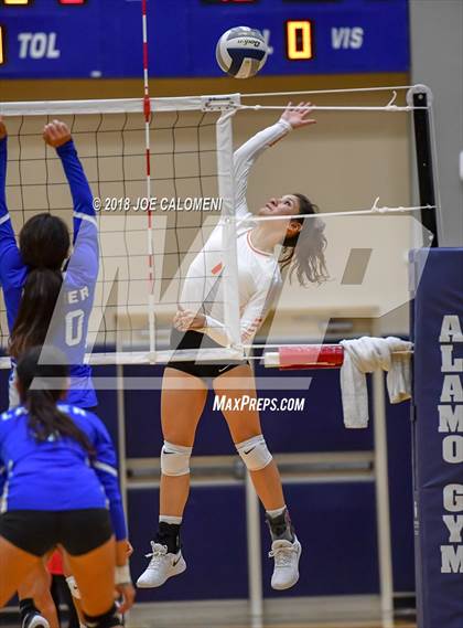 Thumbnail 2 in Burbank vs Lanier [Sidney] photogallery.