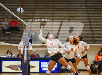 Thumbnail 3 in Burbank vs Lanier [Sidney] photogallery.