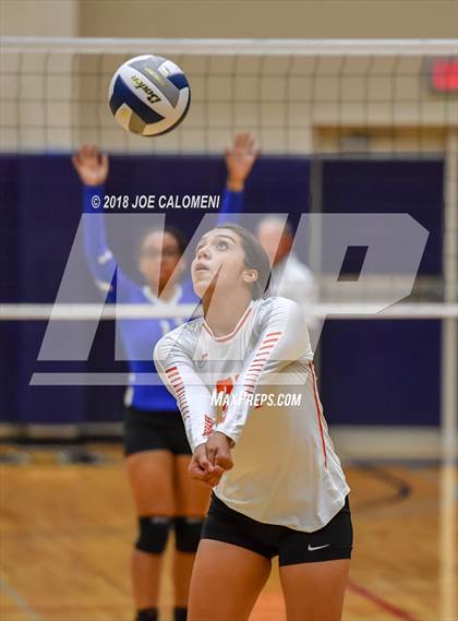Thumbnail 2 in Burbank vs Lanier [Sidney] photogallery.