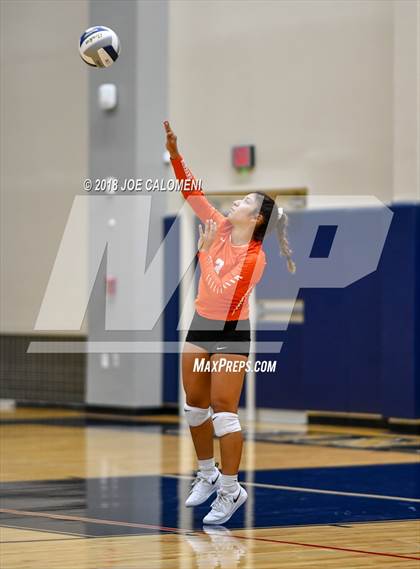 Thumbnail 2 in Burbank vs Lanier [Sidney] photogallery.