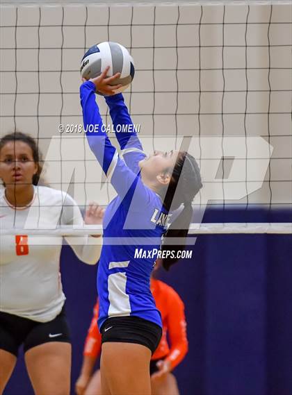 Thumbnail 1 in Burbank vs Lanier [Sidney] photogallery.