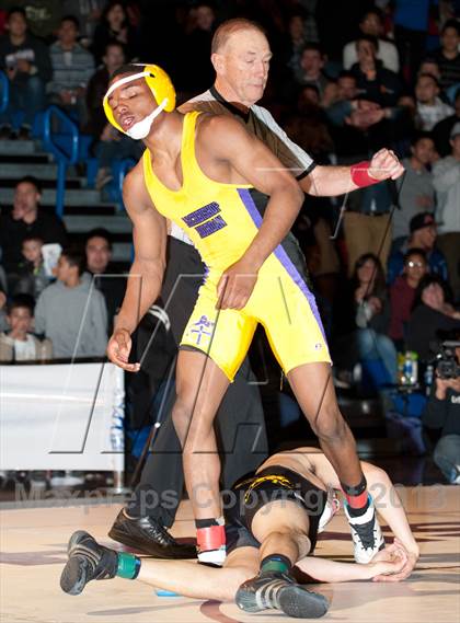 Thumbnail 2 in CIF CCS Masters Wrestling Championships (Finals) photogallery.