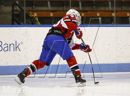 Thumbnail 3 in Masuk vs. Smith/Tolland/Windham (CIAC Division III Semifinal) photogallery.