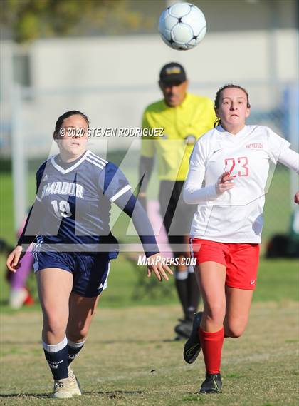 Thumbnail 3 in Amador vs. Patterson photogallery.