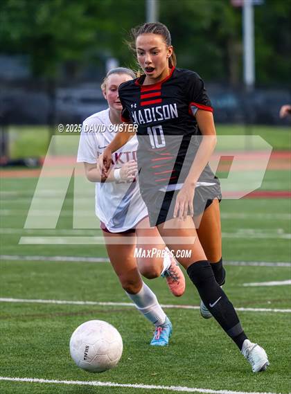 Thumbnail 3 in Oakton @ James Madison photogallery.