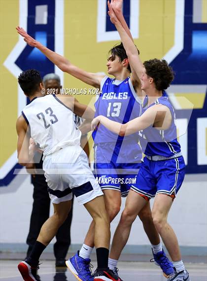 Thumbnail 3 in Santa Margarita vs. St. John Bosco photogallery.