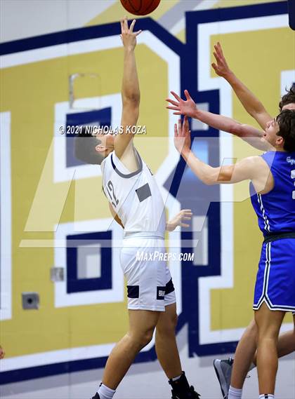 Thumbnail 3 in Santa Margarita vs. St. John Bosco photogallery.