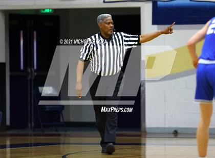 Thumbnail 2 in Santa Margarita vs. St. John Bosco photogallery.