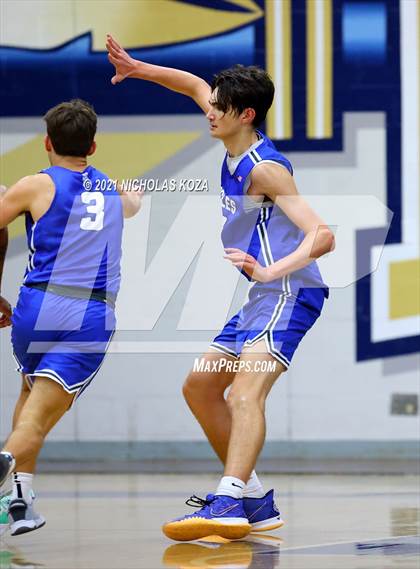 Thumbnail 2 in Santa Margarita vs. St. John Bosco photogallery.