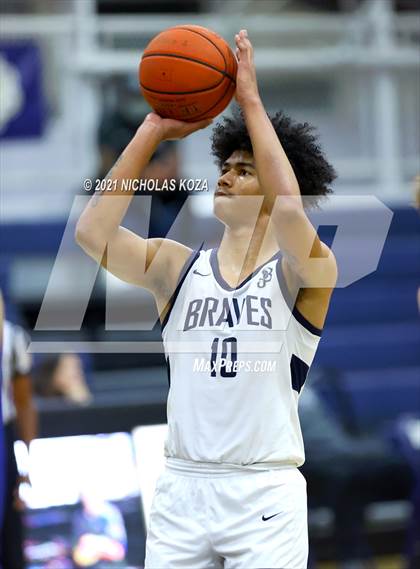 Thumbnail 2 in Santa Margarita vs. St. John Bosco photogallery.