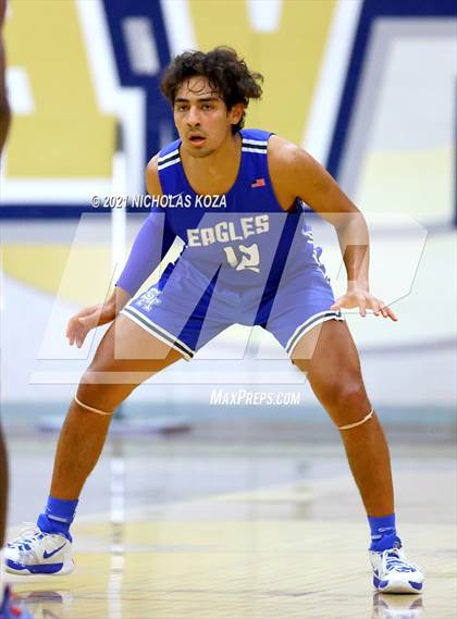 Thumbnail 3 in Santa Margarita vs. St. John Bosco photogallery.
