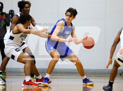 Thumbnail 2 in Santa Margarita vs. St. John Bosco photogallery.