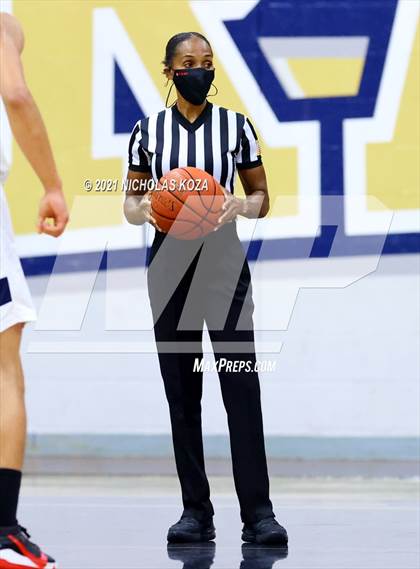 Thumbnail 2 in Santa Margarita vs. St. John Bosco photogallery.