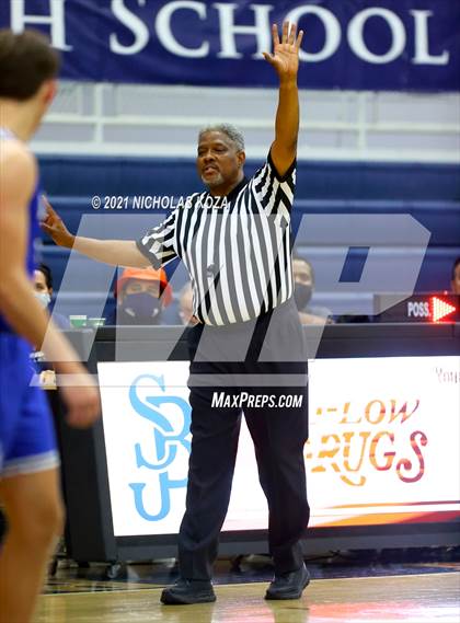 Thumbnail 2 in Santa Margarita vs. St. John Bosco photogallery.