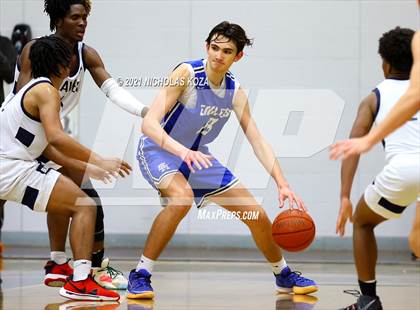 Thumbnail 3 in Santa Margarita vs. St. John Bosco photogallery.
