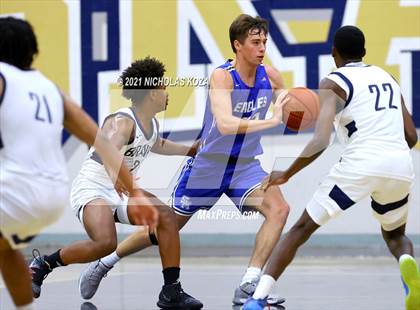 Thumbnail 2 in Santa Margarita vs. St. John Bosco photogallery.
