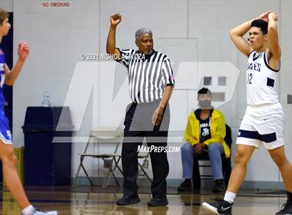 Thumbnail 2 in Santa Margarita vs. St. John Bosco photogallery.
