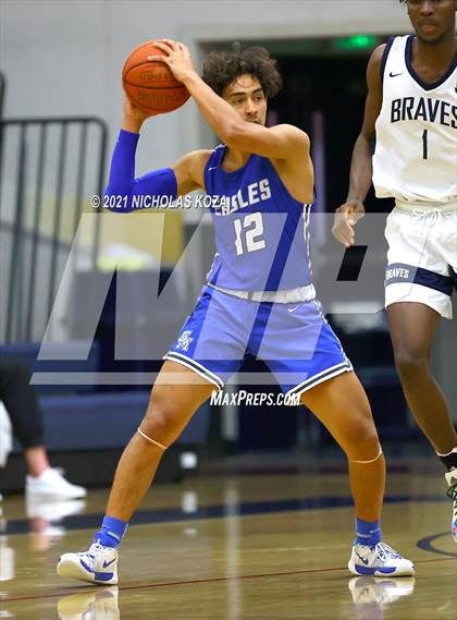 Thumbnail 2 in Santa Margarita vs. St. John Bosco photogallery.