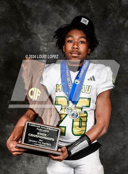 Thumbnail 1 in Moreau Catholic (CIF State DIV 7 AA Championship Trophy Award Photos) photogallery.