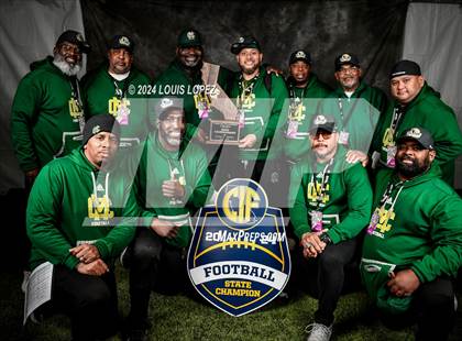 Thumbnail 2 in Moreau Catholic (CIF State DIV 7 AA Championship Trophy Award Photos) photogallery.