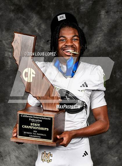 Thumbnail 3 in Moreau Catholic (CIF State DIV 7 AA Championship Trophy Award Photos) photogallery.