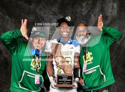Thumbnail 1 in Moreau Catholic (CIF State DIV 7 AA Championship Trophy Award Photos) photogallery.