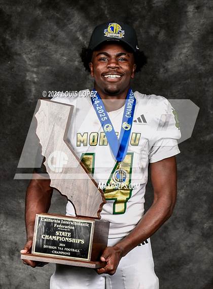 Thumbnail 1 in Moreau Catholic (CIF State DIV 7 AA Championship Trophy Award Photos) photogallery.