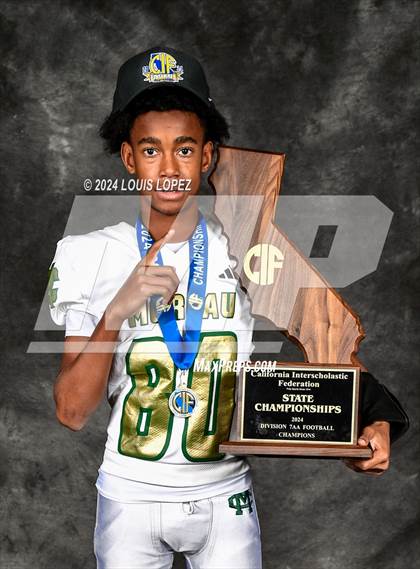 Thumbnail 2 in Moreau Catholic (CIF State DIV 7 AA Championship Trophy Award Photos) photogallery.