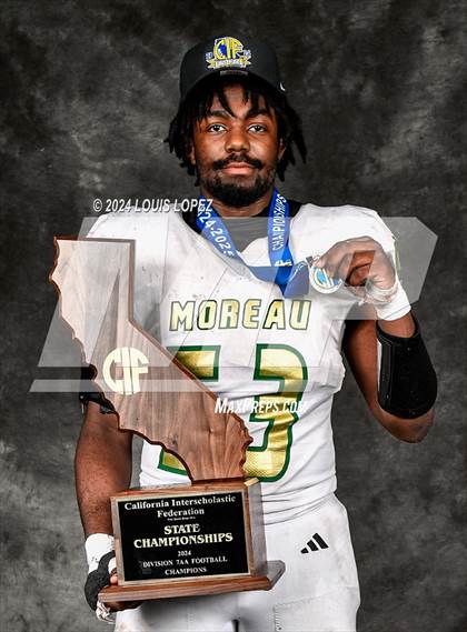 Thumbnail 3 in Moreau Catholic (CIF State DIV 7 AA Championship Trophy Award Photos) photogallery.