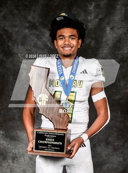Thumbnail 2 in Moreau Catholic (CIF State DIV 7 AA Championship Trophy Award Photos) photogallery.