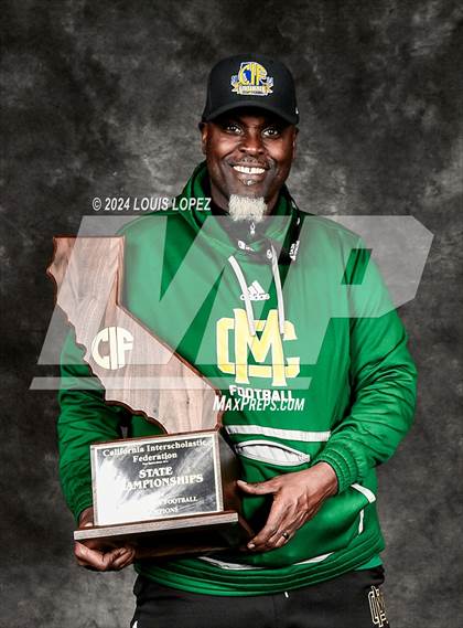 Thumbnail 2 in Moreau Catholic (CIF State DIV 7 AA Championship Trophy Award Photos) photogallery.