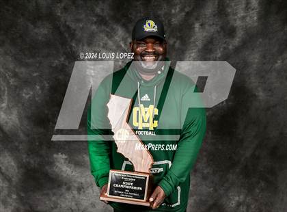 Thumbnail 2 in Moreau Catholic (CIF State DIV 7 AA Championship Trophy Award Photos) photogallery.