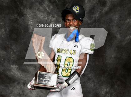 Thumbnail 2 in Moreau Catholic (CIF State DIV 7 AA Championship Trophy Award Photos) photogallery.