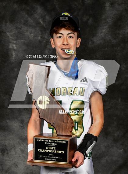 Thumbnail 1 in Moreau Catholic (CIF State DIV 7 AA Championship Trophy Award Photos) photogallery.