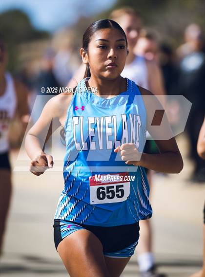 Thumbnail 2 in NMAA District 1-5A Cross Country Meet photogallery.