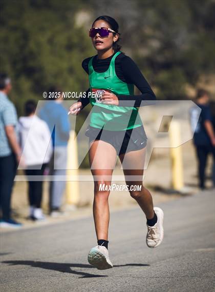 Thumbnail 2 in NMAA District 1-5A Cross Country Meet photogallery.
