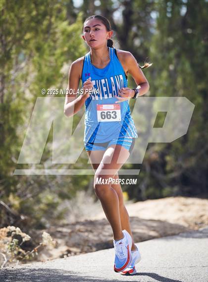 Thumbnail 2 in NMAA District 1-5A Cross Country Meet photogallery.