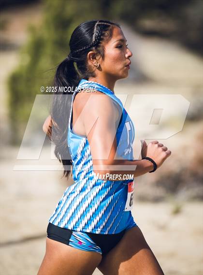 Thumbnail 1 in NMAA District 1-5A Cross Country Meet photogallery.