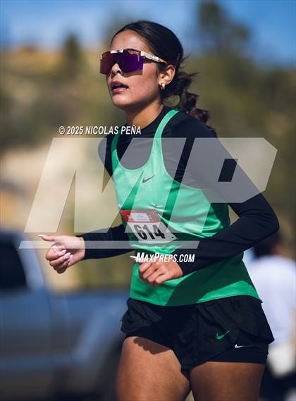 Thumbnail 2 in NMAA District 1-5A Cross Country Meet photogallery.