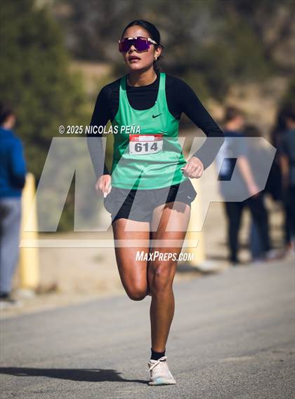 Thumbnail 1 in NMAA District 1-5A Cross Country Meet photogallery.