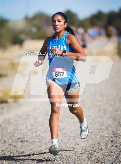 Thumbnail 2 in NMAA District 1-5A Cross Country Meet photogallery.