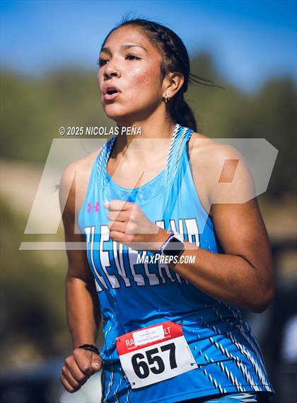 Thumbnail 3 in NMAA District 1-5A Cross Country Meet photogallery.