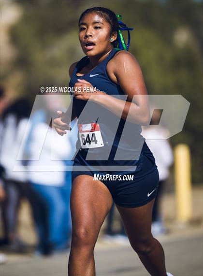 Thumbnail 2 in NMAA District 1-5A Cross Country Meet photogallery.