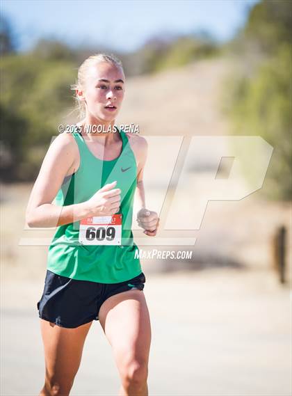 Thumbnail 1 in NMAA District 1-5A Cross Country Meet photogallery.