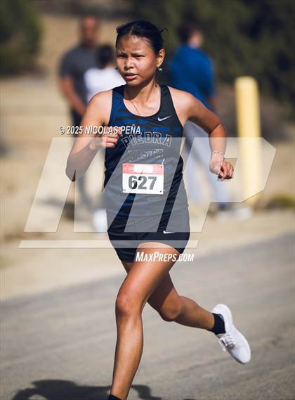 Thumbnail 2 in NMAA District 1-5A Cross Country Meet photogallery.