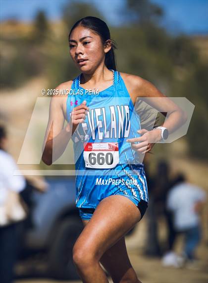 Thumbnail 2 in NMAA District 1-5A Cross Country Meet photogallery.
