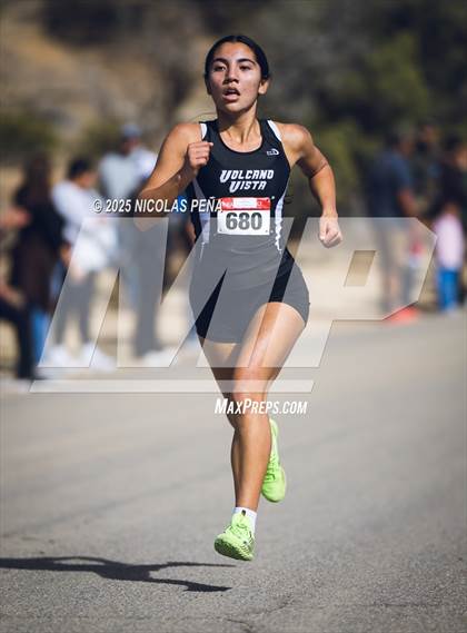 Thumbnail 2 in NMAA District 1-5A Cross Country Meet photogallery.