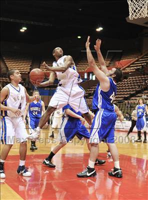 Thumbnail 2 in Immanuel vs. Bakersfield Christian (CIF CS D5 Final) photogallery.
