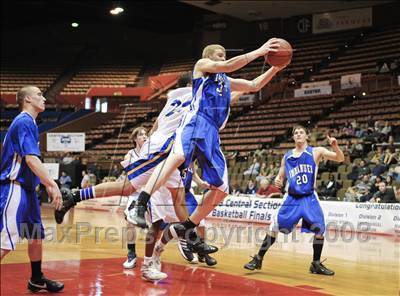 Thumbnail 3 in Immanuel vs. Bakersfield Christian (CIF CS D5 Final) photogallery.