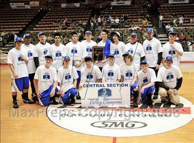 Thumbnail 2 in Immanuel vs. Bakersfield Christian (CIF CS D5 Final) photogallery.